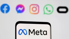 Instagram and Facebook users will now be able to pay for a blue tick verification, parent company Meta has announced.